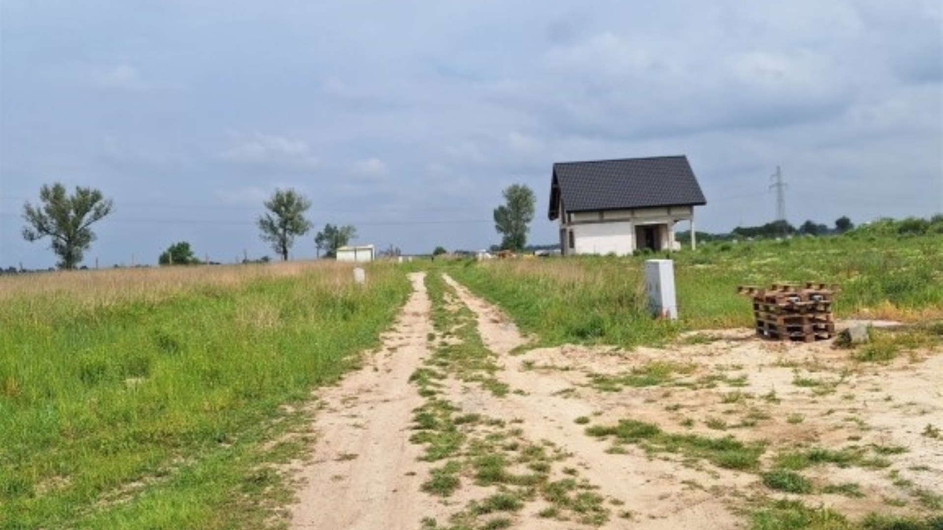Działka na sprzedaż