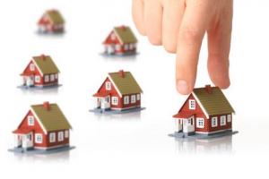 Jak bezpiecznie kupić nieruchomość? Z pośrednikiem czy bez?